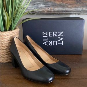 Naturalizer Whitney Black Leather Block Heel